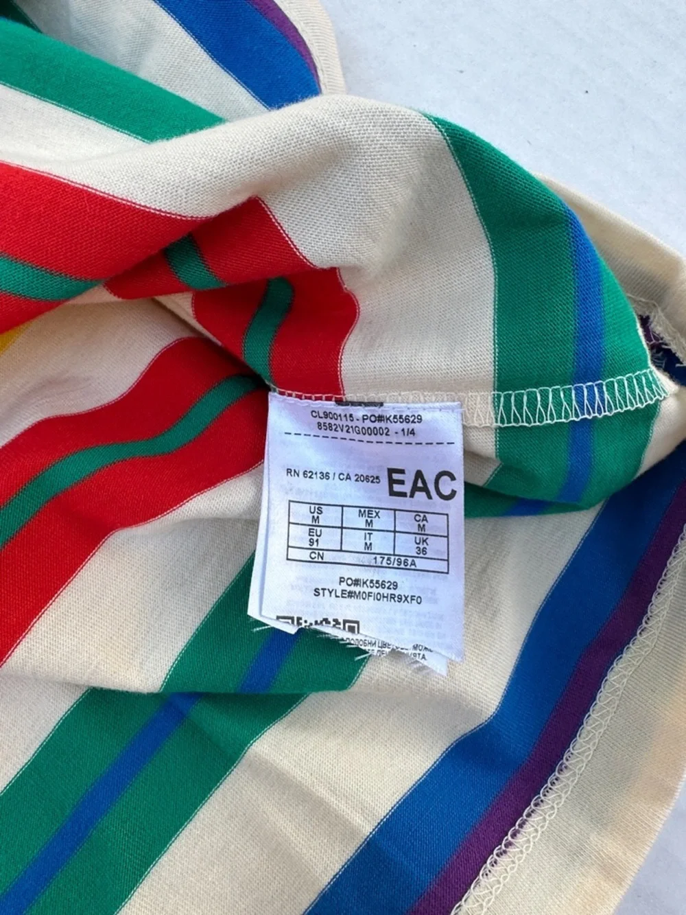 New GUESS Men’s Ivory Crewneck Tee with Multicolor Stripe SZ M - Picture 5 of 6